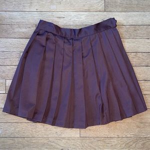 Brown slightly high waisted pleated mini skirt size small